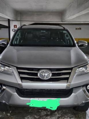 TOYOTA HILUX SW4 2.7 SR 7 LUGARES 4X2 16V FLEX 4P AUTOMÁTICO